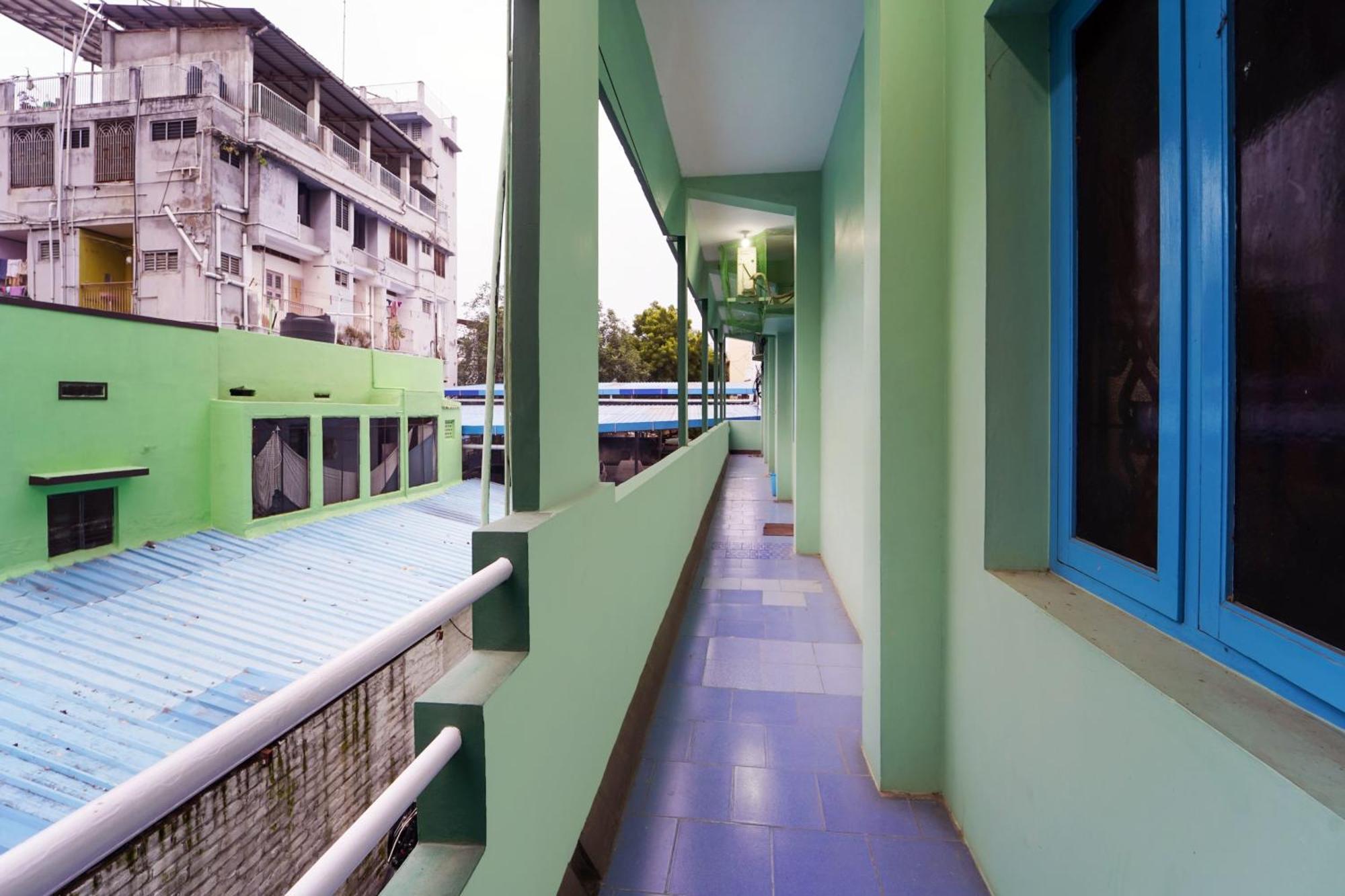 Hotel O Sri Sivasakthi A/C Lodge Sivakasi Exterior photo